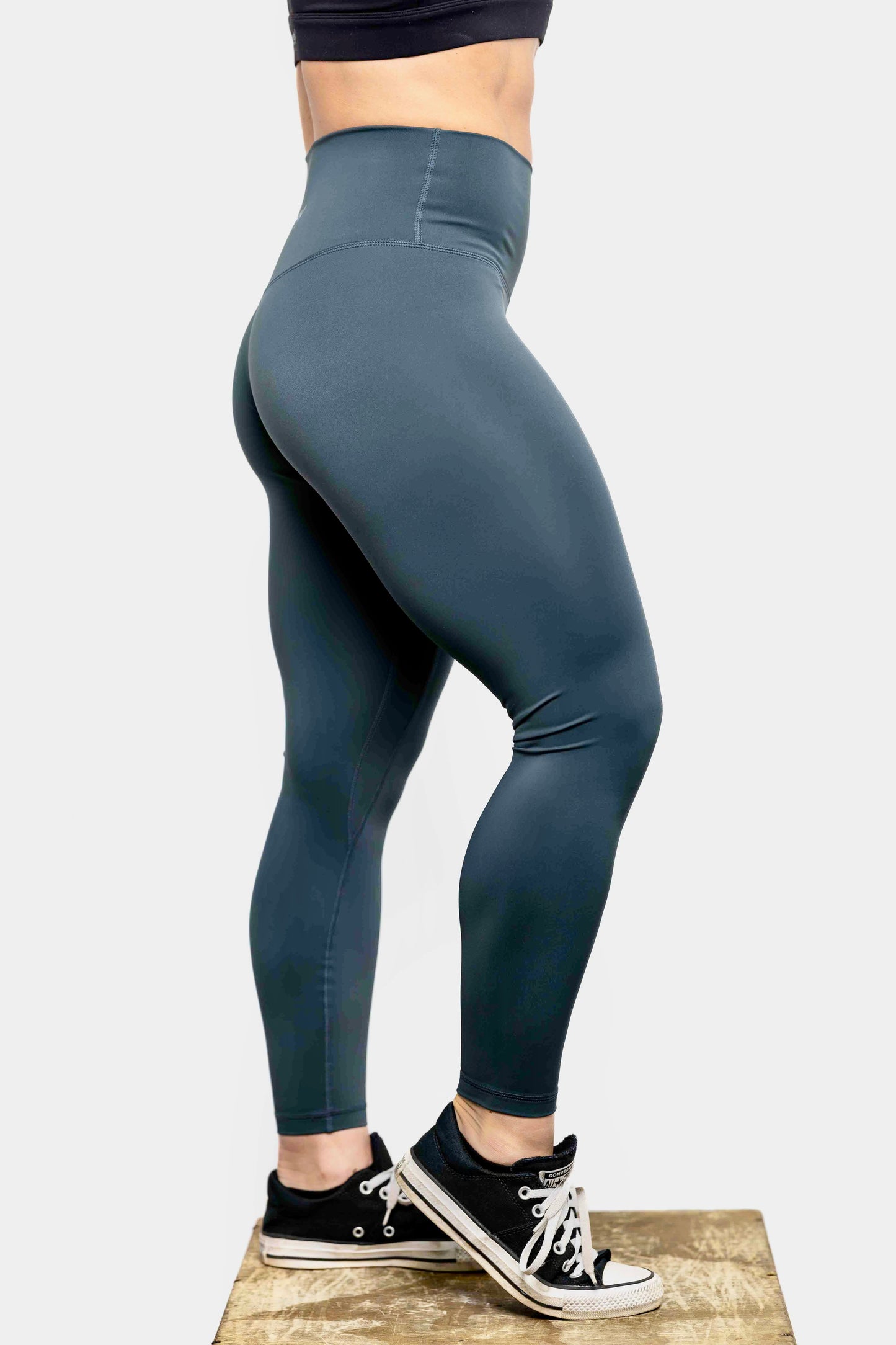 Esuna Performance Leggings - Winter Spruce